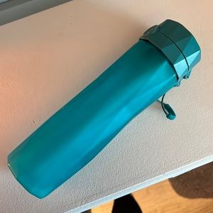 Hidrate Spark 2.0 Smart Water Bottle - Tracks Water Intake & Glows to Remind